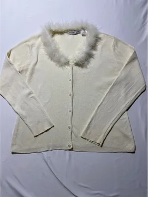 Vintage Victoria Jones Ivory Cardigan with Marabou Feathered thumbnail 4