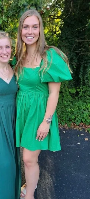 Green Dress Size L thumbnail 1