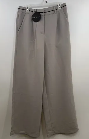 White Fox Its A Given Pants M NWT Gray Mid Rise Wide Leg Pleated Trousers thumbnail 1