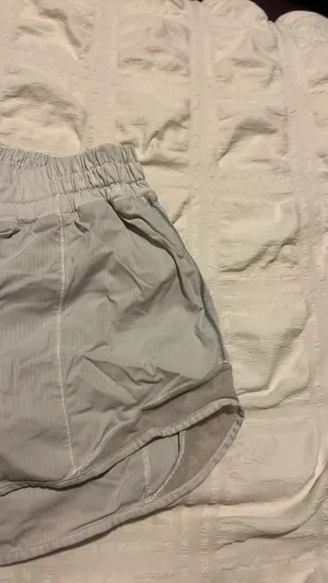 Lululemon Hotty Hot Shorts 4" thumbnail 2
