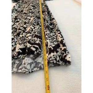 Topshop‎ Women 2 Black White Floral Rose Empire Waist Flutter Sleeve Midi Dress thumbnail 2