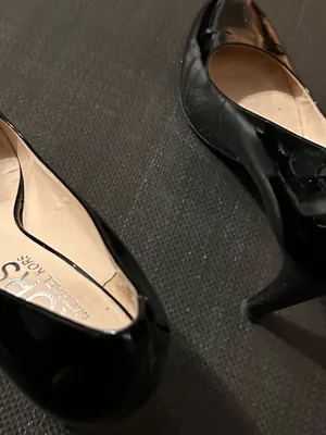 Michael Kors Black Patent Leather Round Toe Pumps 8M thumbnail 10