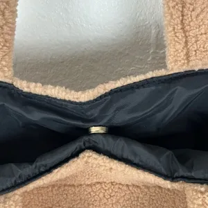 VICTORIA’S SECRET Tan Sherpa Fleece Double Straps Signature Logo Tote Bag thumbnail 4