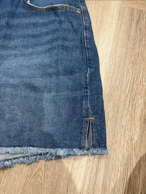 Lee Women's High Rise Cut Off Jean Shorts 4 Inch Inseam Size 14 Stretch thumbnail 3