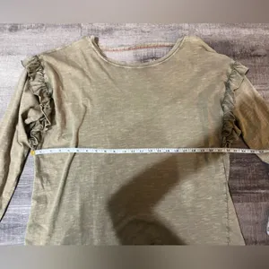 PILCRO BY ANTHROPOLOGIE Ruffle Open Back Long Sleeve Tee - Moss thumbnail 9