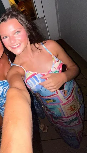 Vacation dress Multiple thumbnail 1
