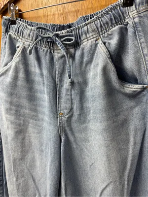 Gap Mid Rise UltraSoft Easy Horseshoe Jeans Drawstring Light Wash Blue Small thumbnail 6