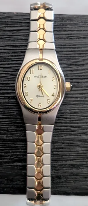 Waltham Classics Women's Two Tone Expansion Band Wristwatch WAW004 - Untestedd thumbnail 1