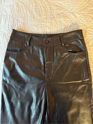 SHEIN Black Faux Leather Wide-Leg Jeans thumbnail 3