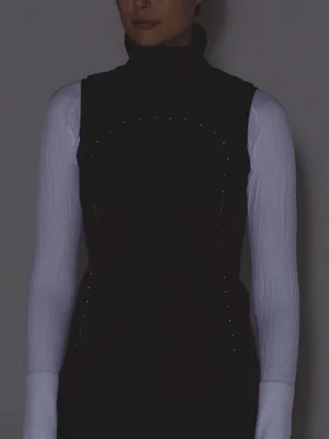 Lululemon Run For Cold Vest in plum size 12 thumbnail 2