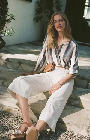 ✨Anthropologie Chino Pintucked Chino White Sz 2 Pants✨ thumbnail 1