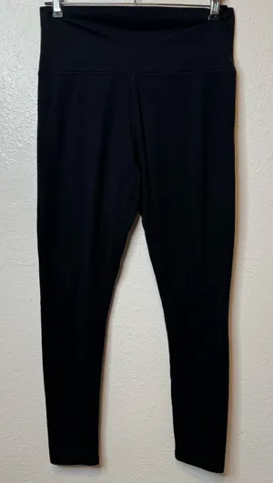Aerie Chill Play Move Black High Rise Leggings Size Medium thumbnail 1