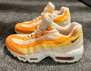 Womens 6.5 Nike Air Max 95 Forward Orange/White/Yellow Gradient Sneakers thumbnail 1