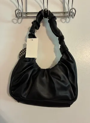 Black Little Purse Ross  thumbnail 2