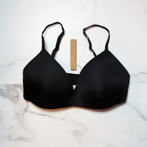 NWT Skims Wireless Form Push-Up Plunge Bra  thumbnail 2