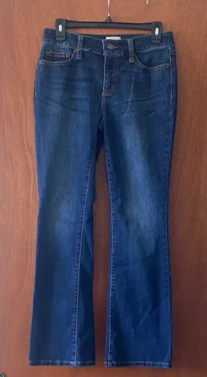 St John’s Bay, Size 6, Women's Blue Jeans thumbnail 1