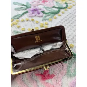 Anne Klein Vintage Brown Suede Kiss Lock Makeup Bag Clutch Lion Logo‎ thumbnail 4