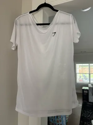 Women’s Gymshark Top thumbnail 1