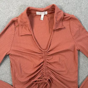 Planet Gold Women's Medium Ribbed Ruched Drawstring V-Neck Long Sleeve Crop Top thumbnail 4