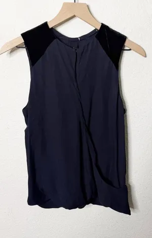 ALC Frank Silk Keyhole Sleeveless Tank Blouse Womens Size‎ S thumbnail 1