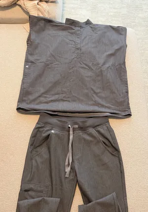 Figs Scrub Set thumbnail 1