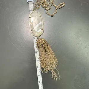 Kendra‎ Scott Rayne Necklace White Mother of Pearl Stone Gold Tassel Pendant thumbnail 7