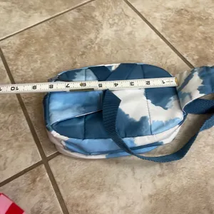 Adidas‎ Cloud Tie Dye Waist Bag Blue White Fanny Pack Sporty Crossbody Bag thumbnail 6