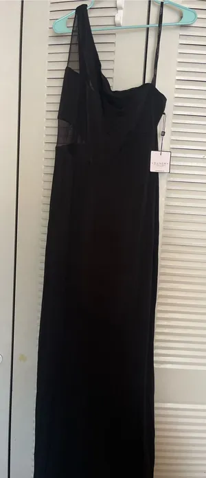 Laundry By Shelli Segal Black One-Shoulder Evening Gown thumbnail 1