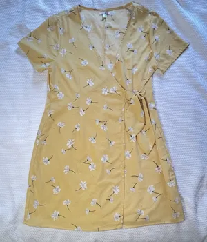 Amuse Society Yellow‎ Wrap Dress White Flowers Size L thumbnail 1