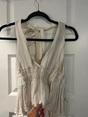 Boutique halter top Size M thumbnail 1