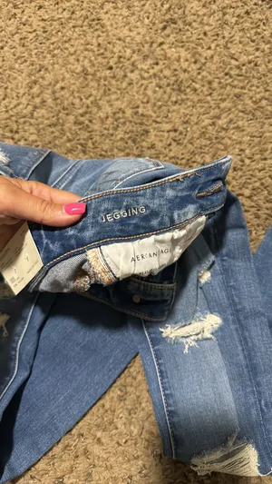 American Eagle Jeans thumbnail 3
