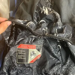 Columbia Omni-Tech Retro Winter Jacket Size Medium thumbnail 13