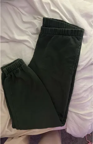 Brandy Melville green sweats thumbnail 4