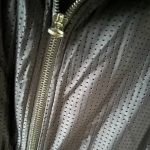 Performance Jacket Black thumbnail 2