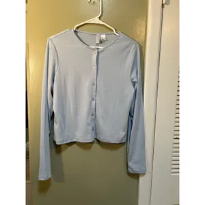 Divided H&M Womens Sz Large LightBlue Pointelle Jersey Cardigan Sweater Crewneck thumbnail 2