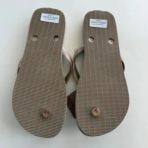 Havaianas Womens Flip Flops 11/12 Rose Gold Slim Metallic Sandals NWT Beach thumbnail 4