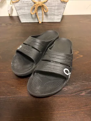 OOFOS Black Slide Sandals with White and Green Logo Accent M6 W8 thumbnail 2