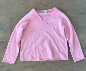 everlane the cozy-stretch v-neck sweater pullover thumbnail 3