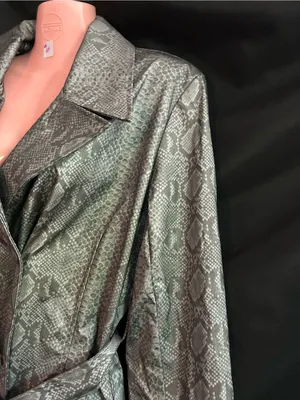Colebrook & CO. Women’s Metallic Gray Snake-Print Lightweight Trench Coat MD thumbnail 3
