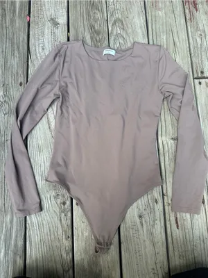 Aritzia Babaton long sleeve Light Mocha bodysuit Size L thumbnail 2
