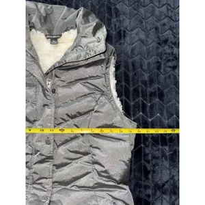 Eddie Bauer Women's Quilted Sherpa Lined Down Filled Vest Gray‎ Size M thumbnail 9