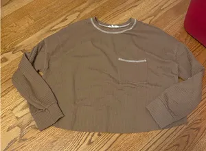 Brown top Size M thumbnail 1