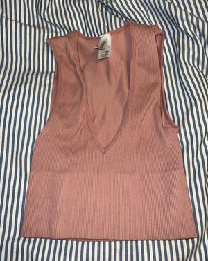 Crop Top thumbnail 1