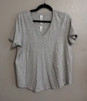 Lululemon Love V Neck Tee 10 Grey thumbnail 1