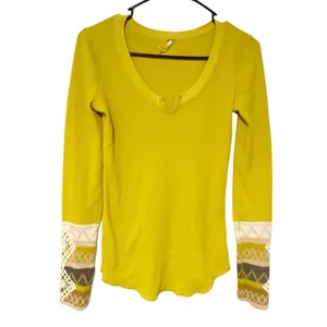 Free People Kombucha Crochet Knit Cuff‎ Thermal Top Chartreuse Size Small thumbnail 2