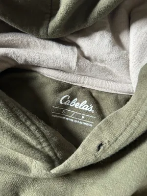Cabela's sweatshirt thumbnail 2