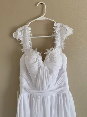 Mingda White Lace Floral Off The Shoulder Wedding Dress thumbnail 5