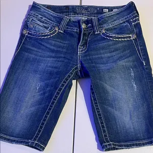 Miss Me Dark Blue Bermuda Jean Shorts size 26 thumbnail 1