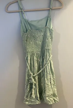 hollister green floral ruffle dress with tie thumbnail 2