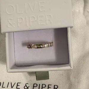 Olive & Piper Vale Ring Gold thumbnail 3